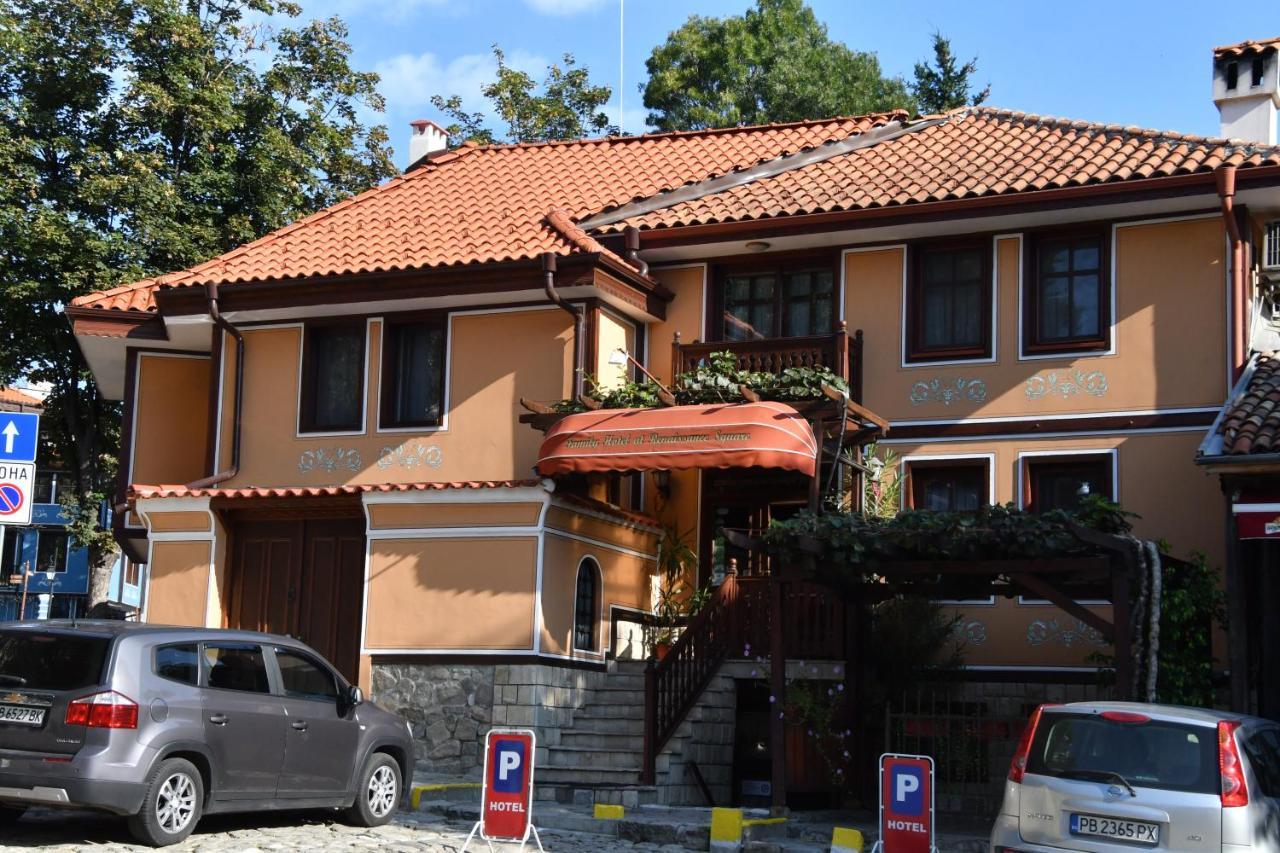 Family Hotel At Renaissance Square Plovdiv Luaran gambar