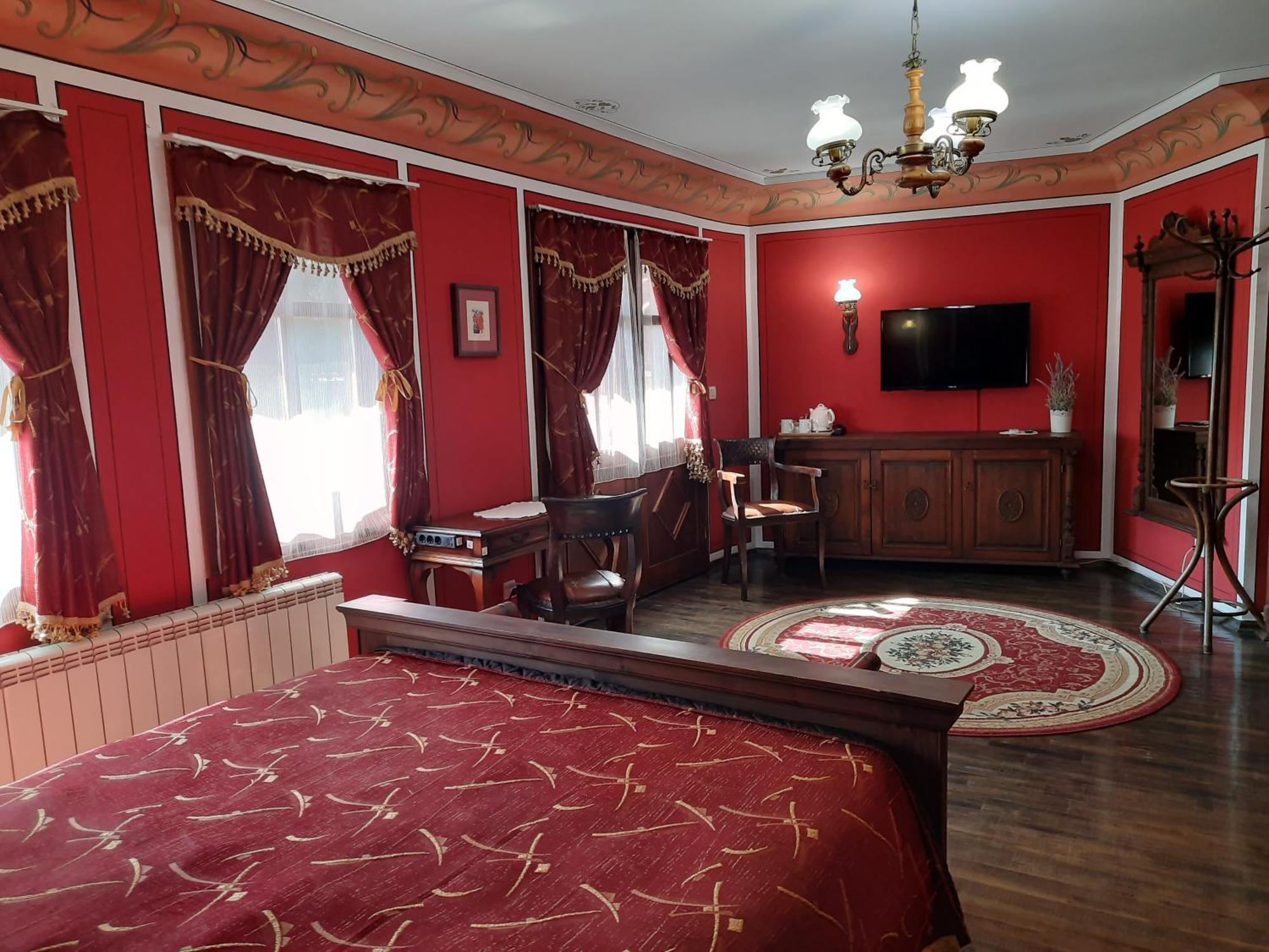 Family Hotel At Renaissance Square Plovdiv Luaran gambar